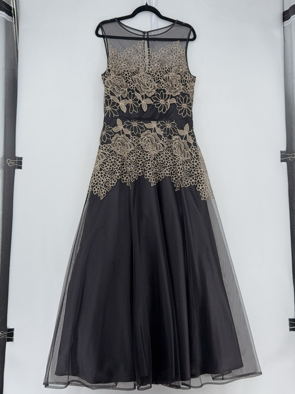 Tahari ASL Embroidered Illusion Gown Dress Size 10 Navy Gold-New - Picture 3 of 10